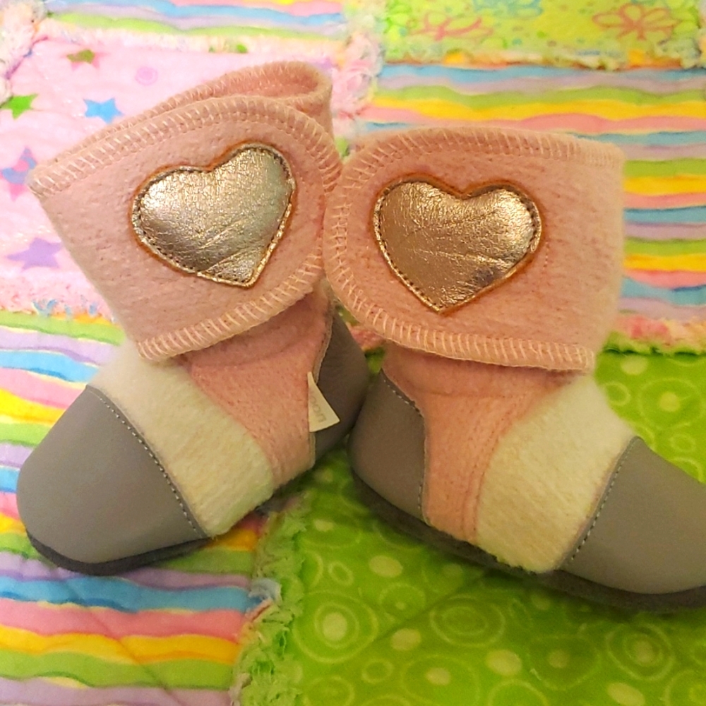 NOOKS baby booties